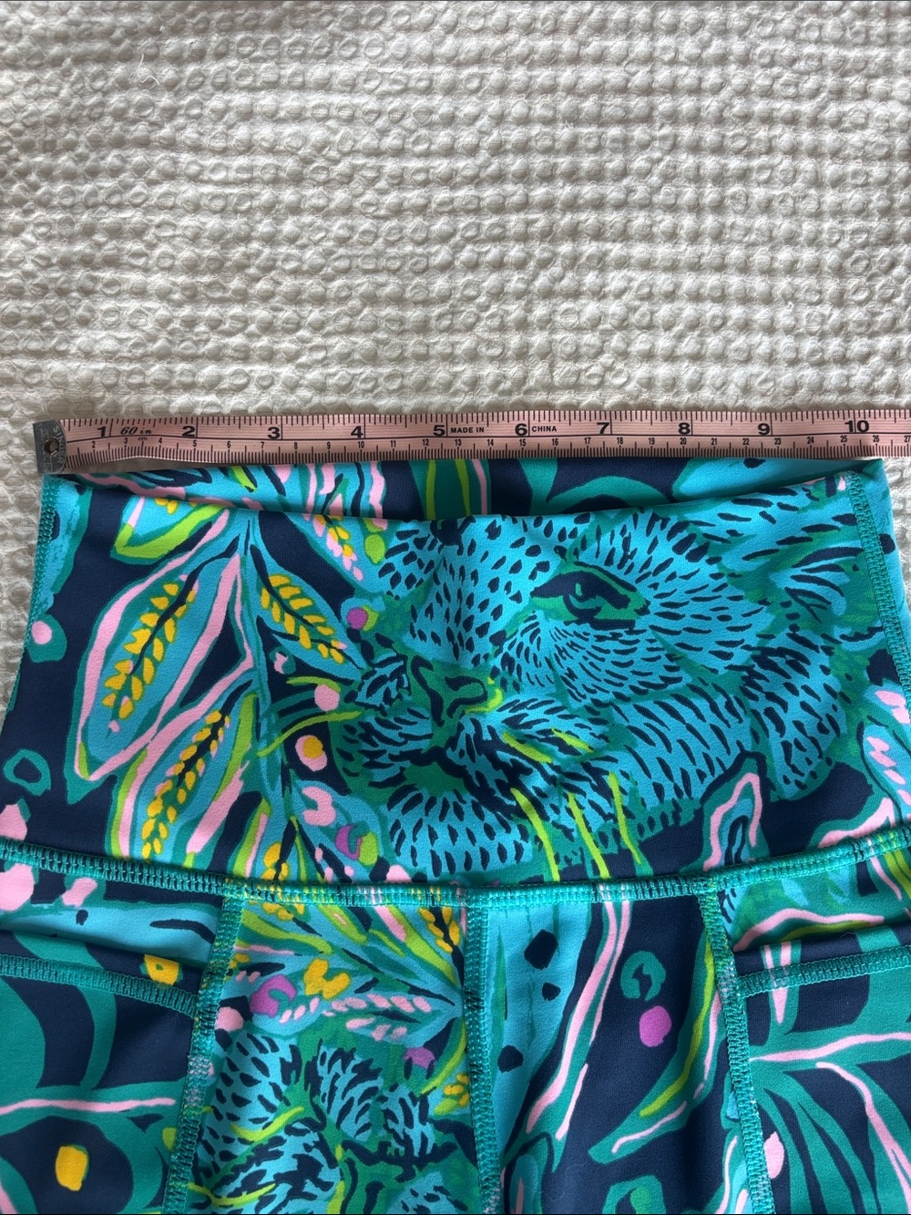 Lilly Pulitzer - Picture 5 of 7